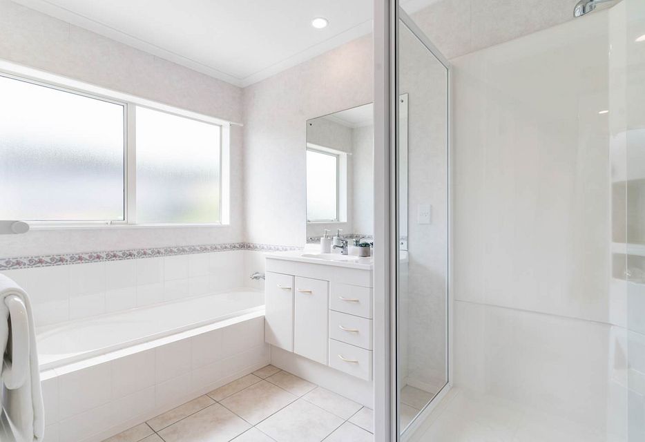 House for rent Auckland 93 Westerham Drive, Dannemora myRent.co.nz