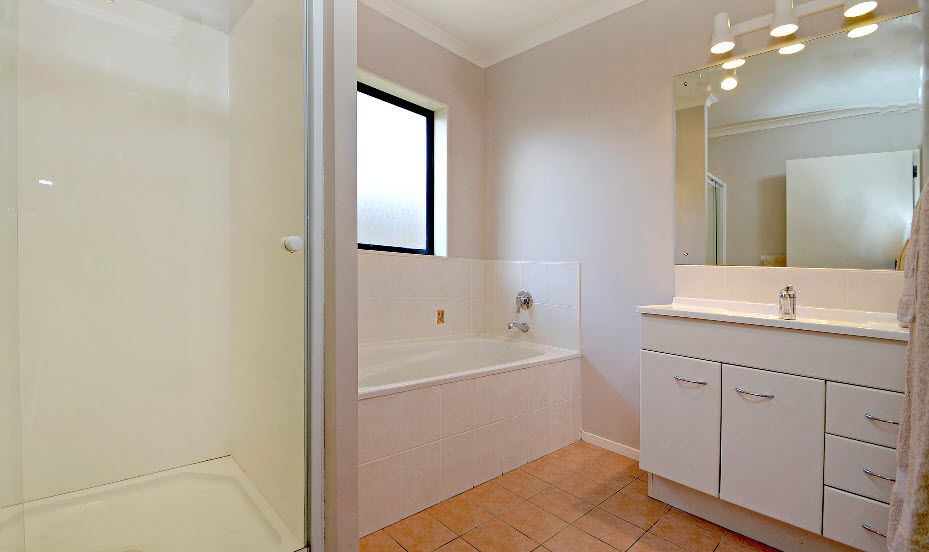 House for rent Papakura 16 Carisbrook Crescent, Papakura myRent.co.nz