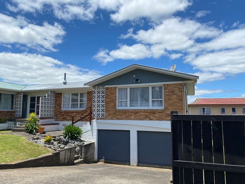 Townhouse for rent Hamilton 6A Scotland Place, Hillcrest myRent.co.nz