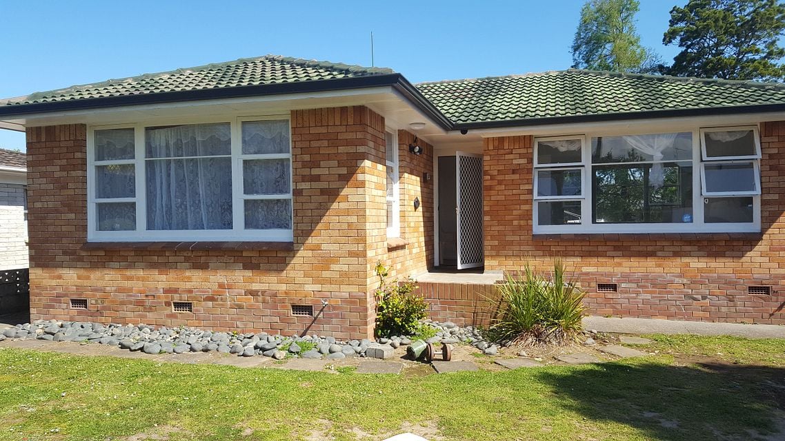 House for rent Auckland 78 Woolfield Road, Papatoetoe myRent.co.nz