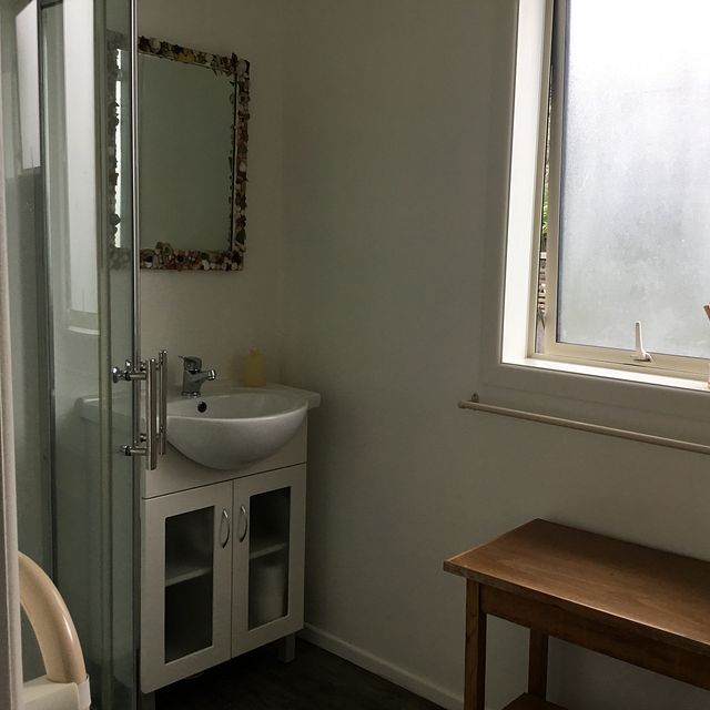 House for rent Orewa 52 Waiwera Road, Waiwera myRent.co.nz