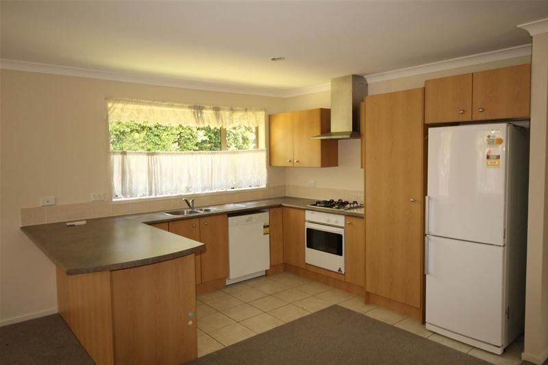 House for rent Auckland 2/45 Union Road, Howick myRent.co.nz