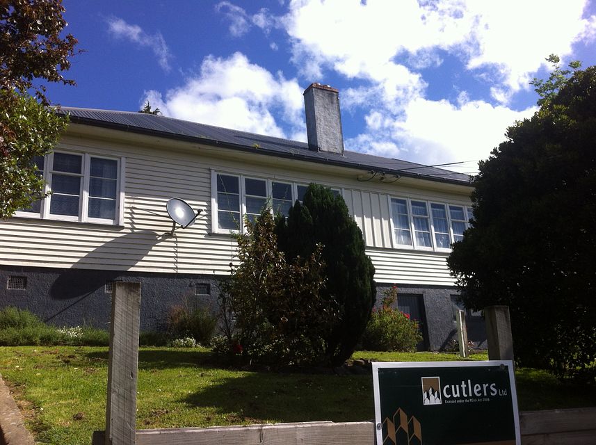 House for rent Dunedin 27 Rennie Street, Green Island myRent.co.nz