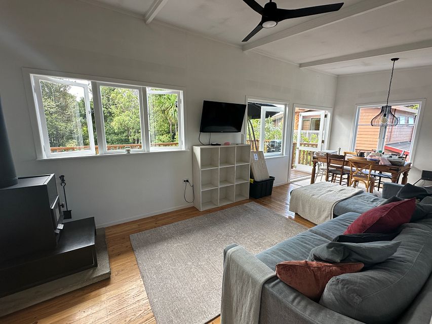 House for rent Orewa 17B Otanerua Road, Hatfields Beach myRent.co.nz