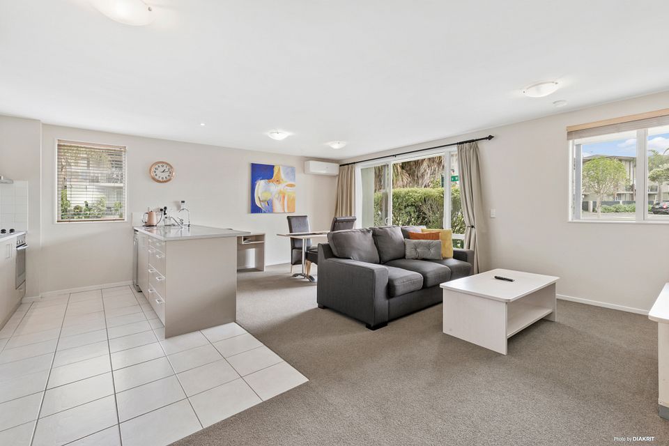 Apartment for rent Auckland 1/1 Opito Way, East Tamaki myRent.co.nz