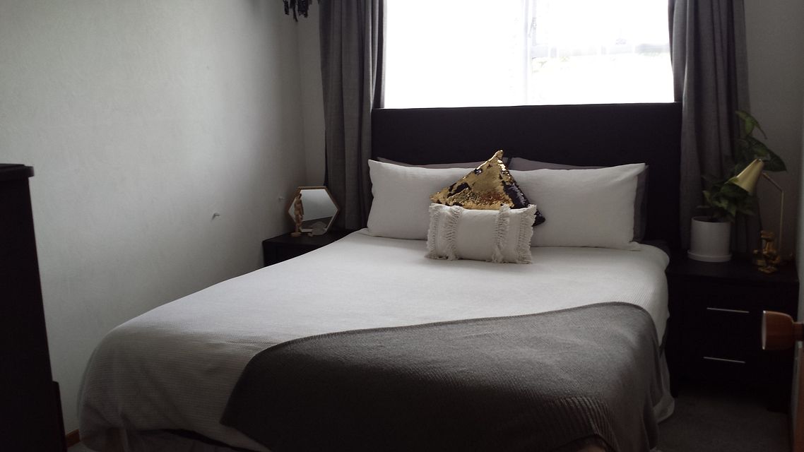 House for rent Auckland 15 Hewlett Road, Massey myRent.co.nz