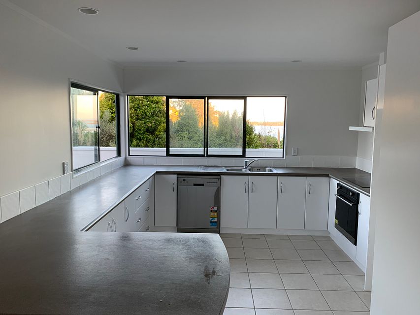 House for rent Auckland 12 Himalaya Crescent, Lynfield myRent.co.nz