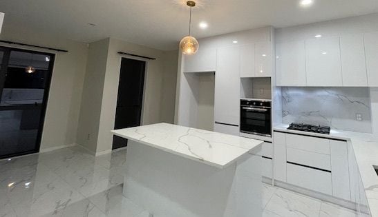 Townhouse for rent Auckland | 2A Celina Place, Browns Bay - myRent.co.nz