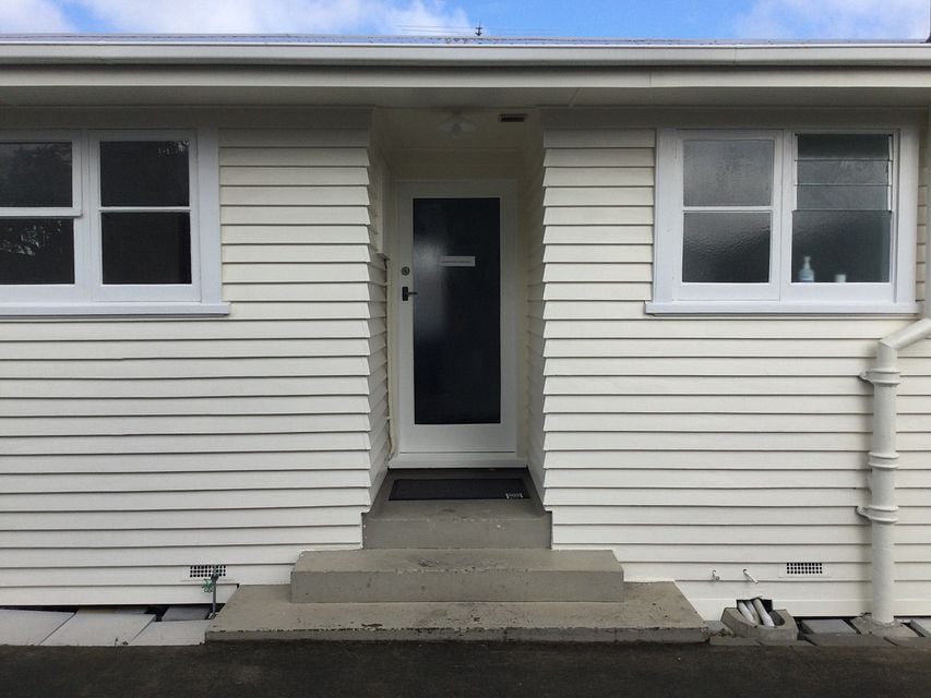 house-for-rent-auckland-208-te-atatu-road-te-atatu-south-myrent-co-nz