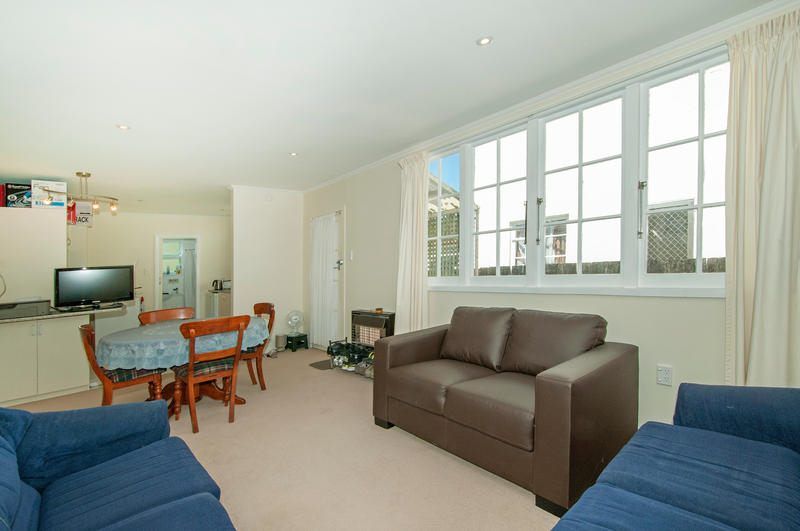 Unit for rent Lower Hutt 24A Ludlam Crescent, Woburn myRent.co.nz