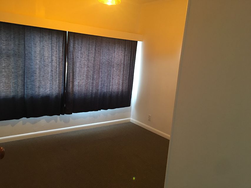 House for rent Auckland 101 Oakdale Road, Mount Roskill myRent.co.nz