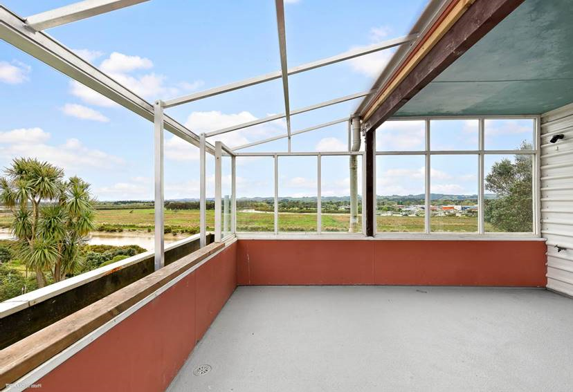 Apartment for rent Helensville 88 Commercial Road, Helensville