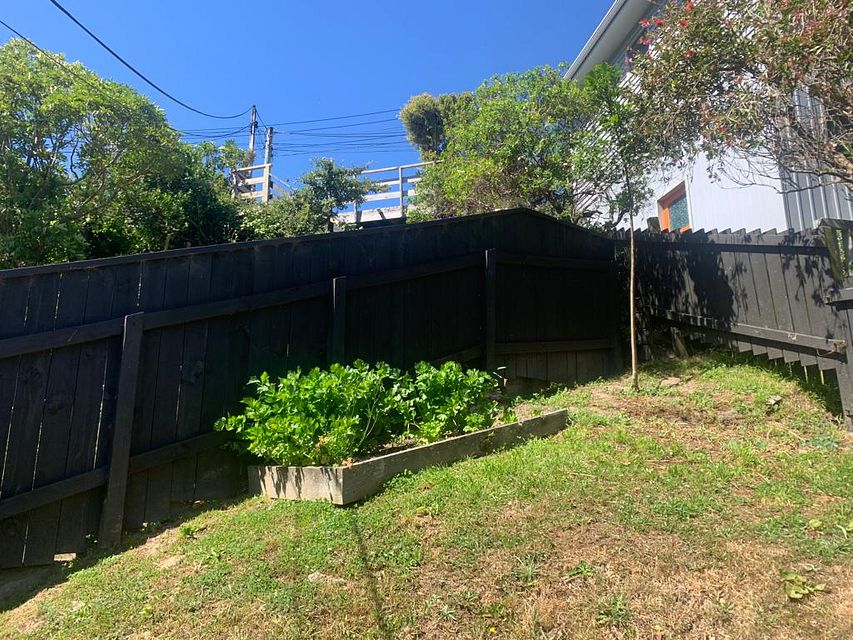 House for rent Wellington 1/20 Doris Gordon Crescent, Crofton Downs myRent.co.nz