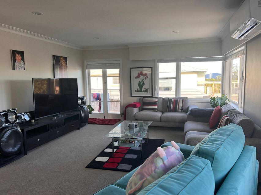 House for rent Auckland 53 Coronation Road, Hillcrest myRent.co.nz