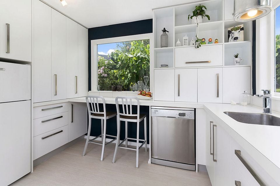 House for rent Porirua 132 Paremata Road, Paremata myRent.co.nz