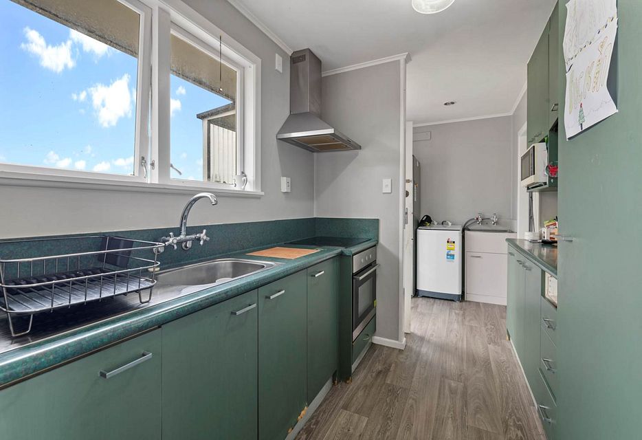 House for rent Papakura 16 Tairere Crescent, Rosehill myRent.co.nz