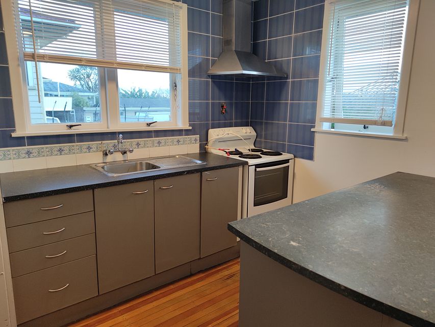 House for rent Auckland 8 Pitcairn Place, Avondale myRent.co.nz