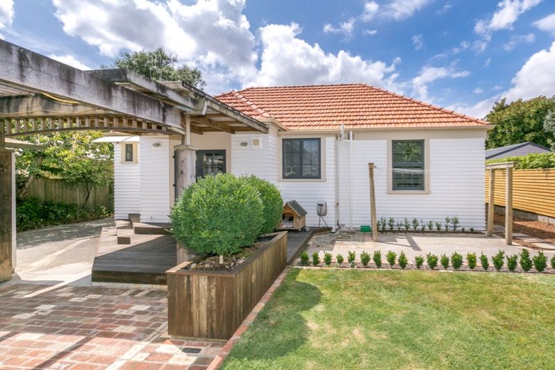 House for rent Hamilton 5 Casey Avenue, Fairfield myRent.co.nz