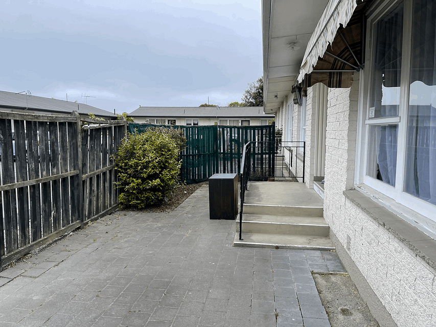 Unit for rent Christchurch 1/7C Curletts Road, Sockburn myRent.co.nz