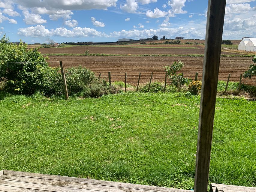 House for rent Pukekohe 142 Waiuku Road, Pukekohe myRent.co.nz