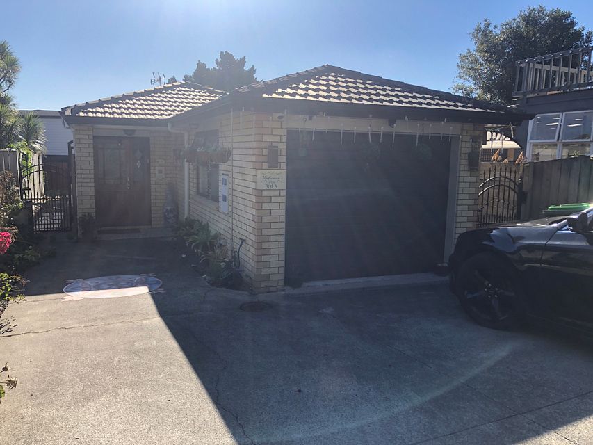 House for rent Auckland 301A Blockhouse Bay Road, Avondale myRent.co.nz