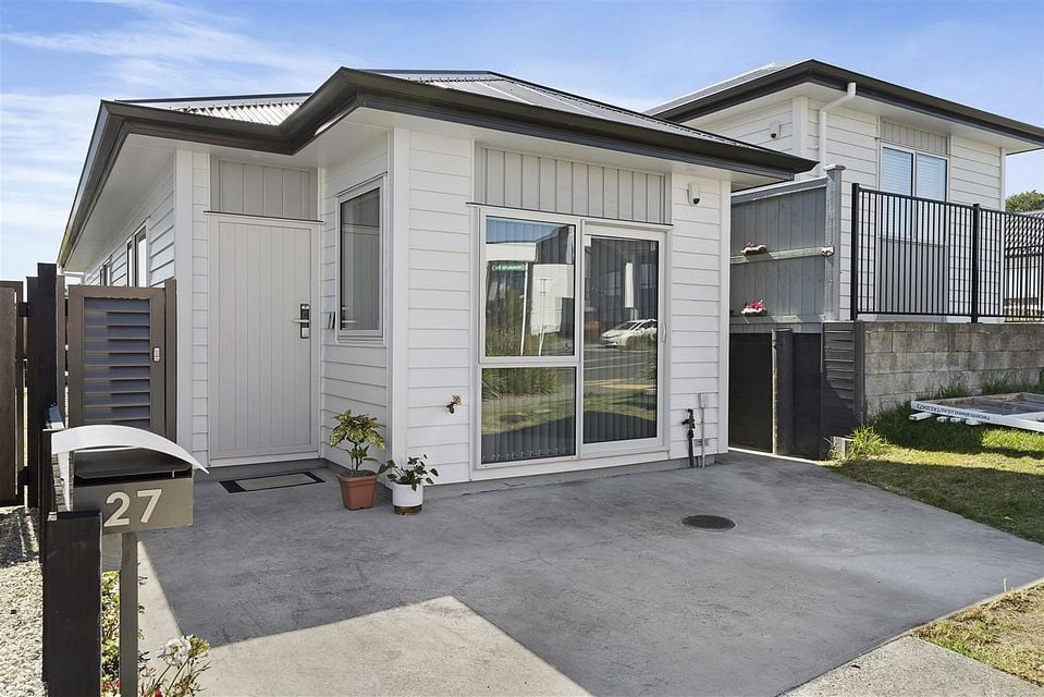 House for rent Auckland 27 Matakohe Road, Westgate myRent.co.nz