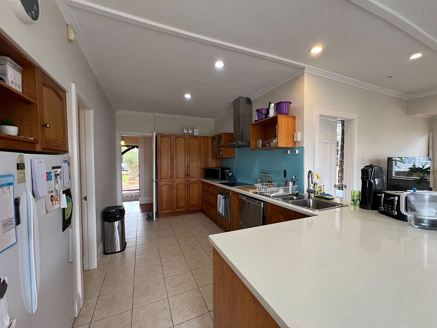 House for rent Auckland 48 Mount Roskill Road, Mount Roskill myRent