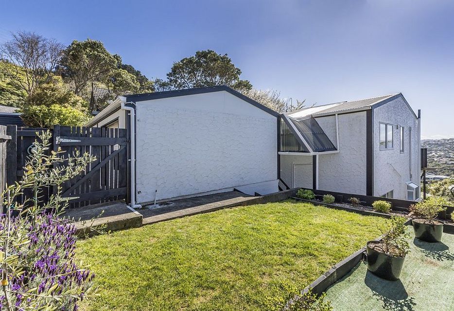 Townhouse for rent Wellington 2/10 Downing Street, Crofton Downs