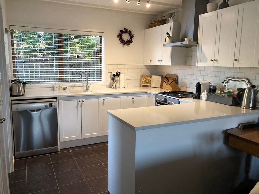 Townhouse for rent Auckland 2/36 Koromiko Street, New Lynn myRent.co.nz