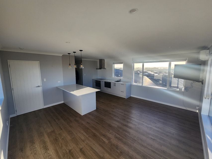 House for rent Auckland 30 Karo Road, Beachlands myRent.co.nz