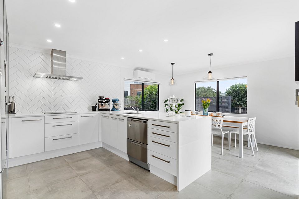 House for rent Auckland 8 Toomer Place, Beachlands myRent.co.nz