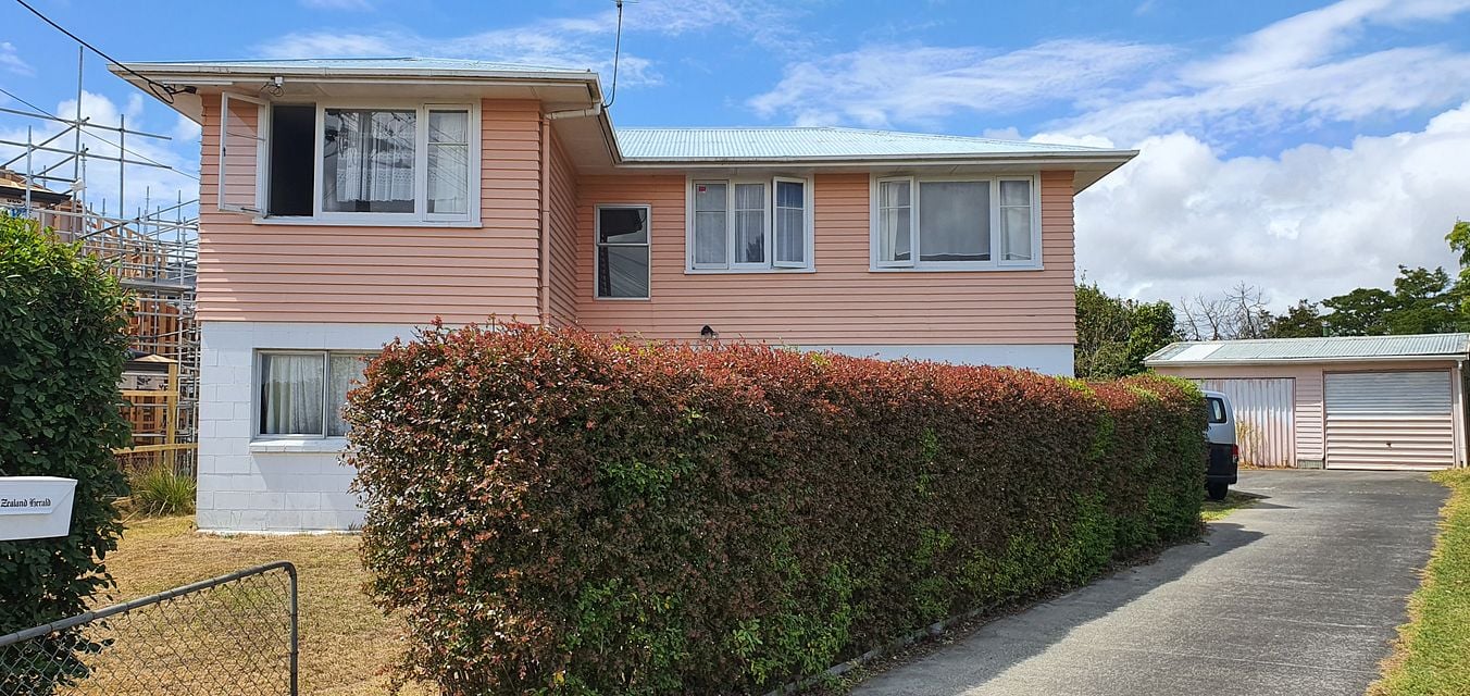 House for rent Auckland 5 Hurley Place, Kelston myRent.co.nz