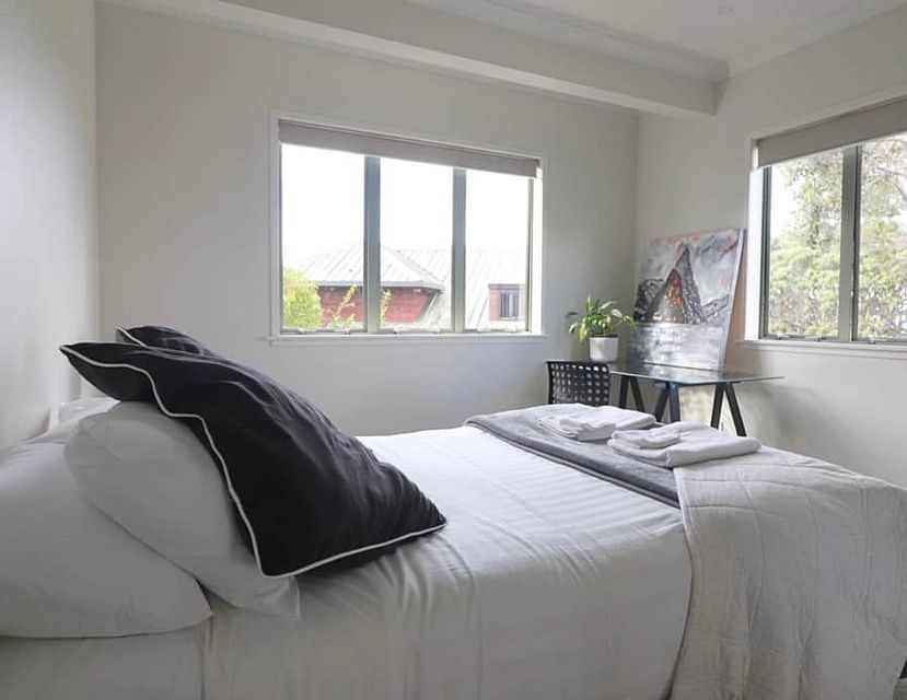 House for rent Auckland 60 Beach Road, Castor Bay myRent.co.nz