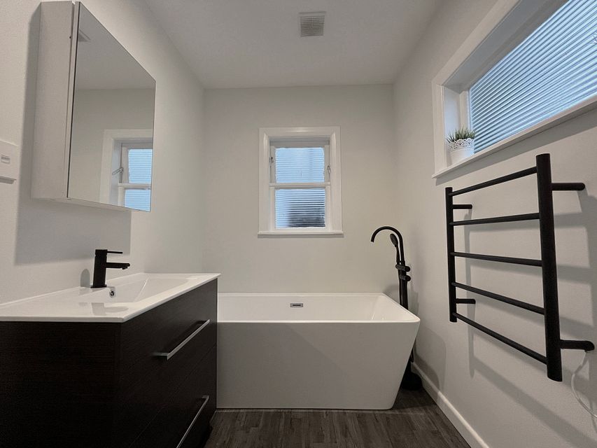 House for rent Wellington 53 Handyside Street, Tawa myRent.co.nz