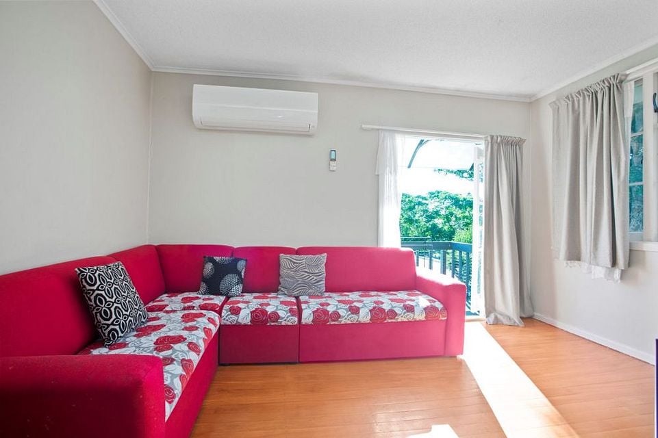 Apartment for rent Auckland 2/214 Campbell Road, Greenlane myRent.co.nz