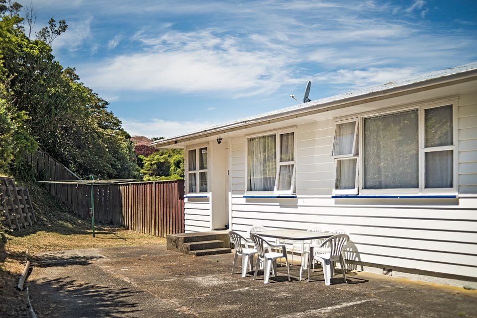 Townhouse for rent Wellington 20 Redwood Avenue, Tawa myRent.co.nz