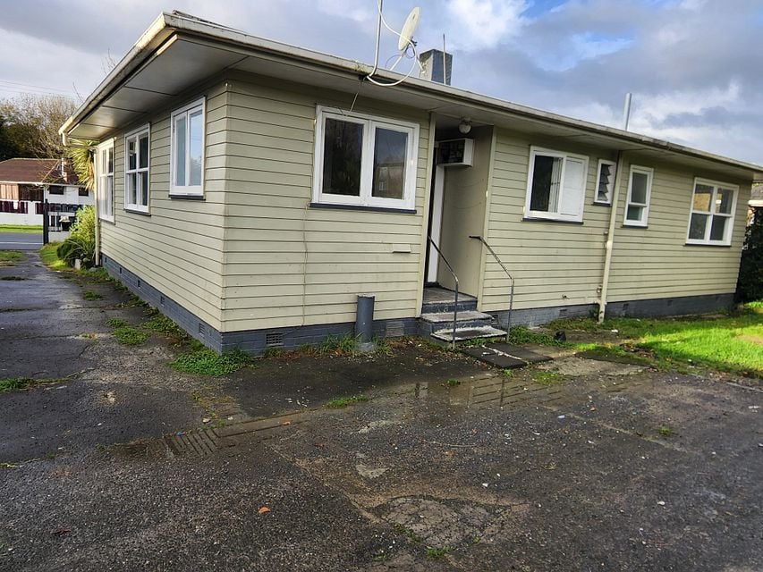 House for rent Auckland 23 Skipton Street, Mangere East myRent.co.nz