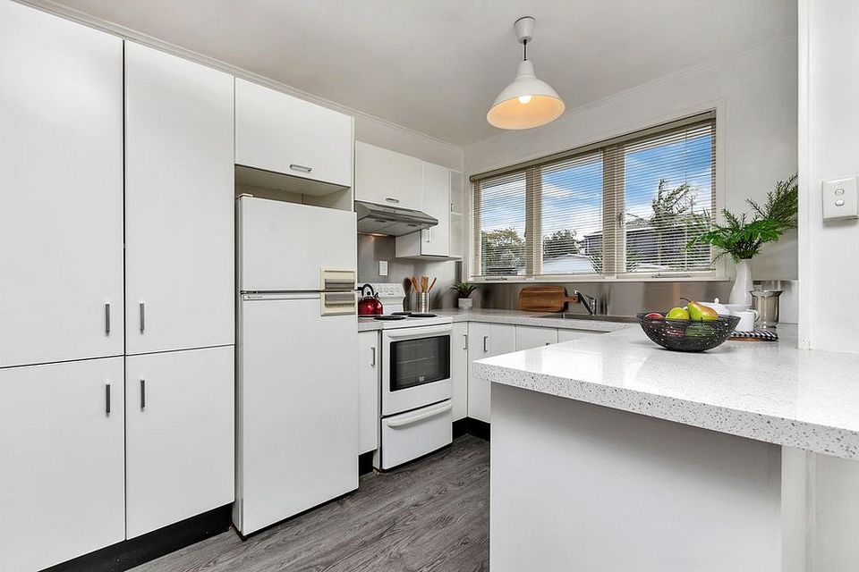 House for rent Auckland 16 Patts Avenue, Glendene myRent.co.nz