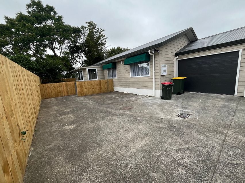 House for rent Auckland 50A Somerset Road, Mount Roskill myRent.co.nz
