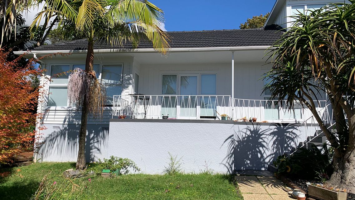House for rent Auckland 98 Sandspit Road, Shelly Park myRent.co.nz