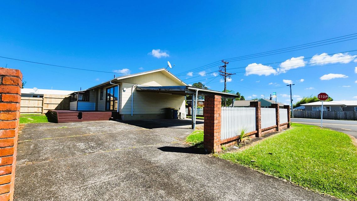 House for rent Auckland 109 Rathgar Road, Henderson myRent.co.nz