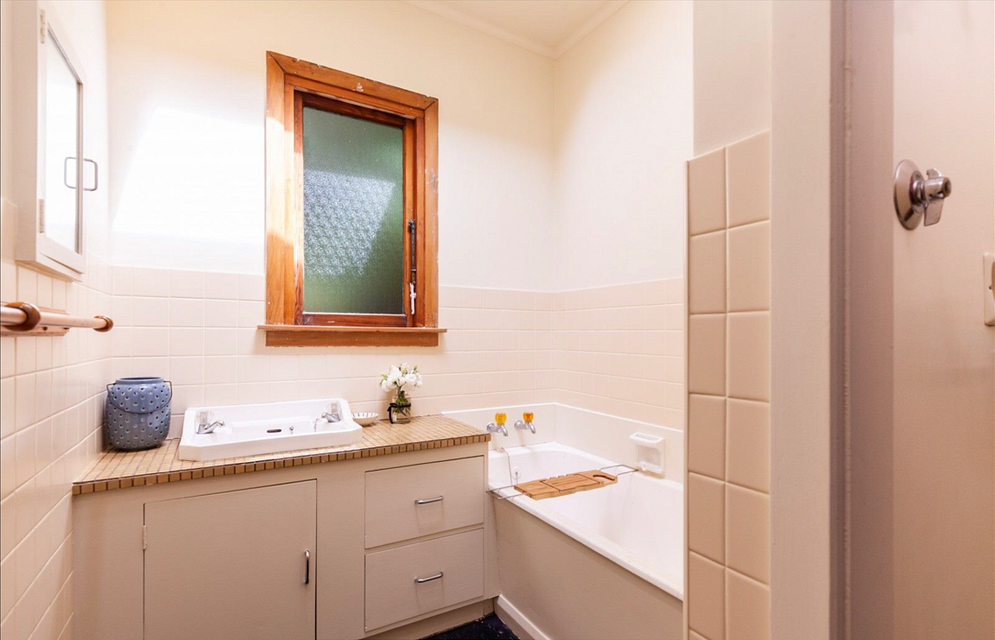 House for rent New Plymouth 17 Mill Road, Lower Vogeltown myRent.co.nz