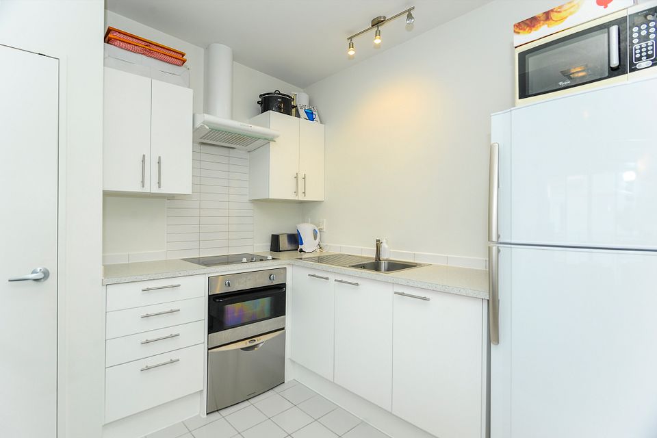 Apartment for rent Auckland 302/289 Onehunga Mall, Onehunga myRent.co.nz