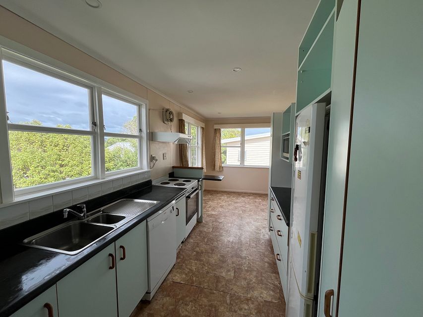House for rent Porirua 27 Paenui Street, Titahi Bay myRent.co.nz