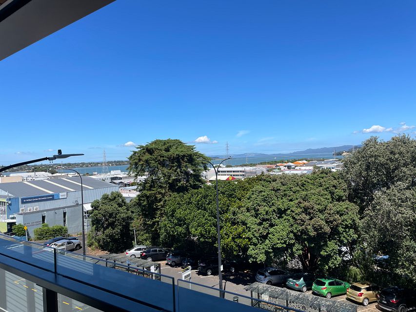 Apartment for rent Auckland 303/158 Onehunga Mall, Onehunga myRent.co.nz