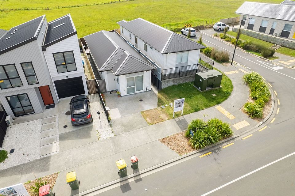 House for rent Auckland 27 Matakohe Road, Westgate myRent.co.nz