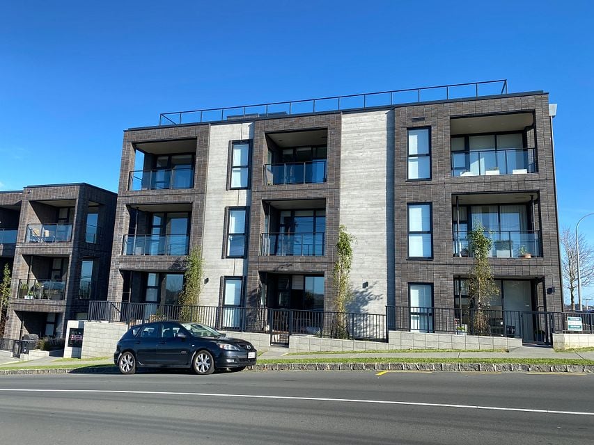 Apartment for rent Auckland 20 Pukerangi Crescent, Ellerslie myRent