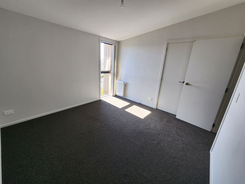 Townhouse for rent Wellington 69 Woodridge Drive, Woodridge myRent