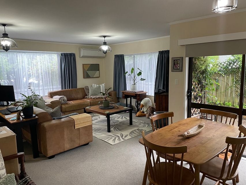 House for rent Lower Hutt 4A Woodvale Grove, Fairfield myRent.co.nz