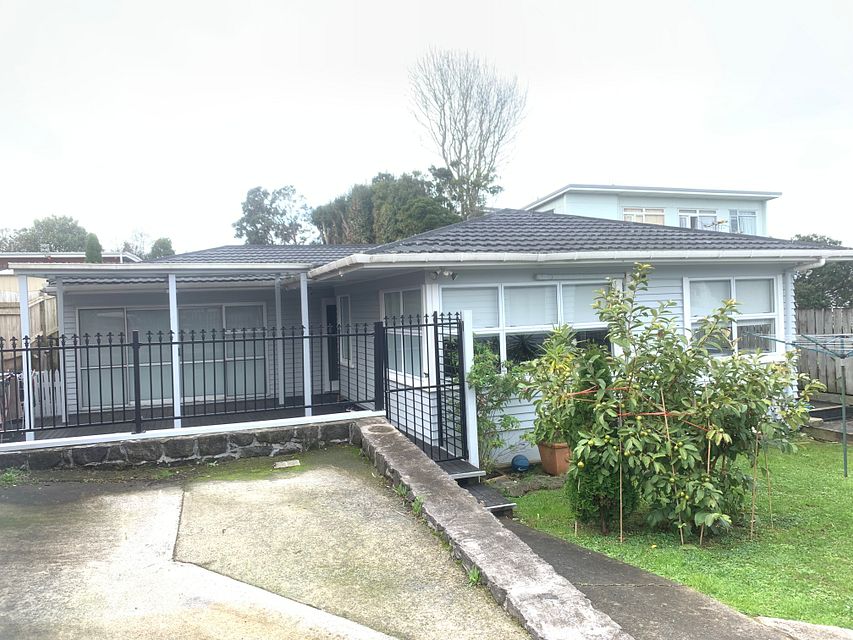 House for rent Auckland 300B Blockhouse Bay Road, Avondale myRent.co.nz